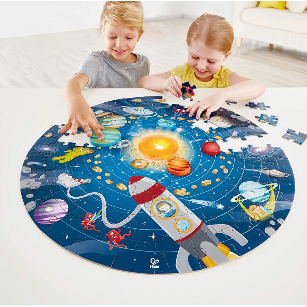 Hape Puzzle 93 Pz Doppia Faccia, Diametro 600mm, Sistema Solare E Led Funzionante