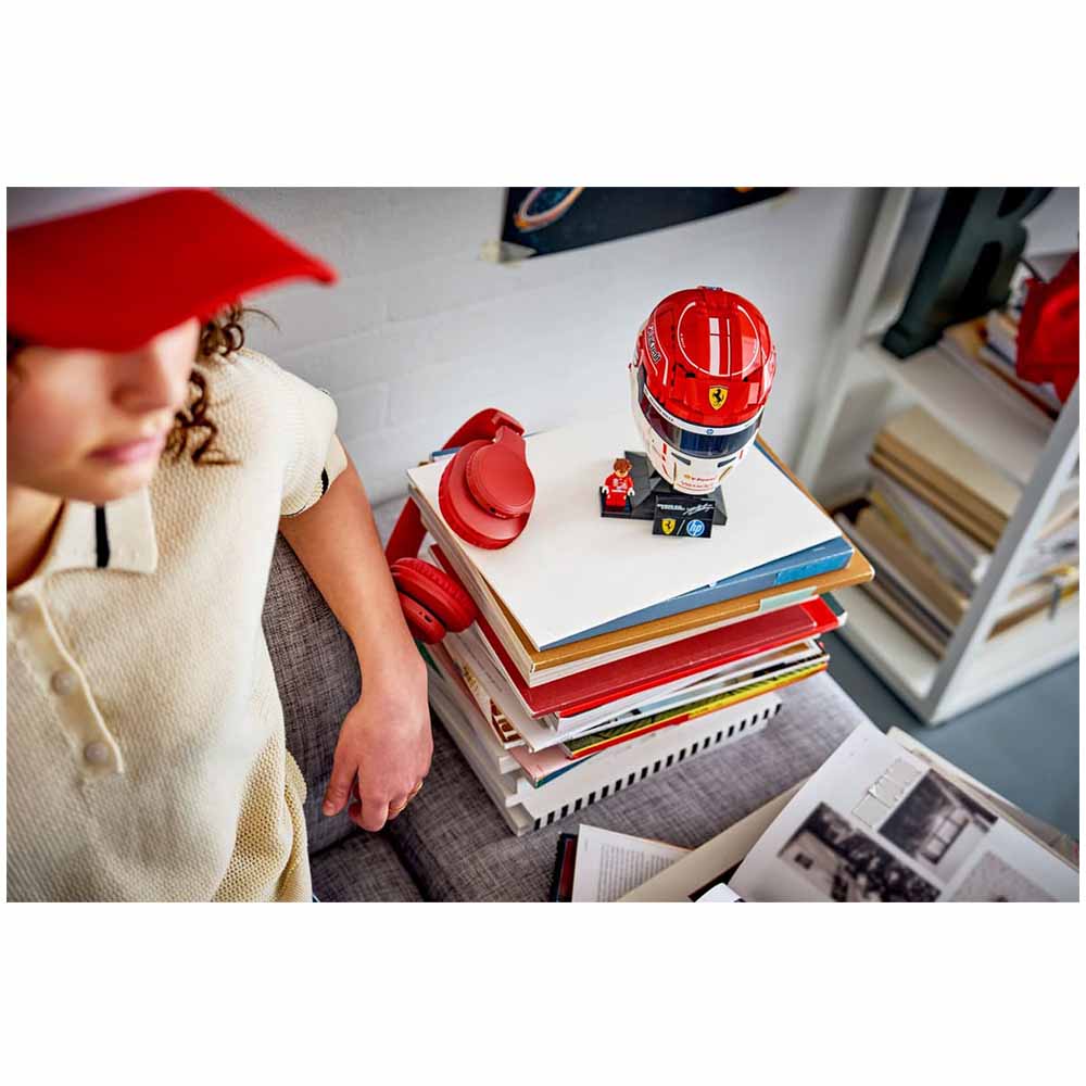 Lego Editions, Casco di Charles Leclerc Scuderia Ferrari HP