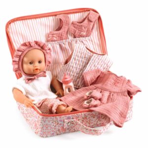 Djeco Pomea La Valigia di Lily Set Regalo Completo con Bambola e Accessori