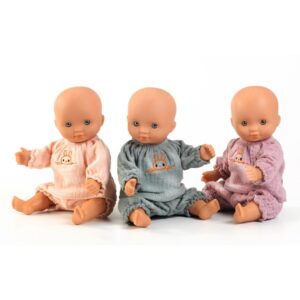 Djeco Bambolotto Mini Pomea 20 cm in Vinile Lola Ola Dina, Soggetto Casuale